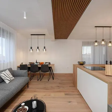 Fux Penthouse Whirlpool Meerblick *