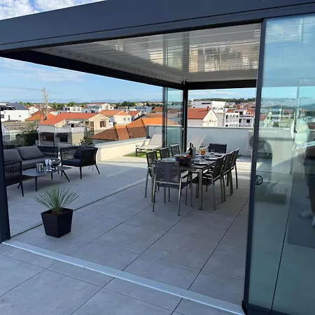 Fux Penthouse Whirlpool Meerblick