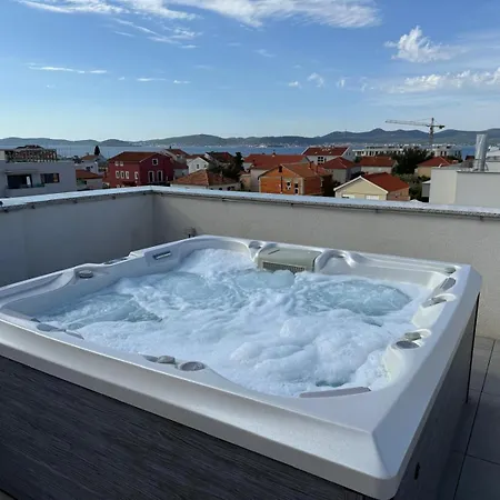 Apartment Fux Penthouse Whirlpool Meerblick Zadar